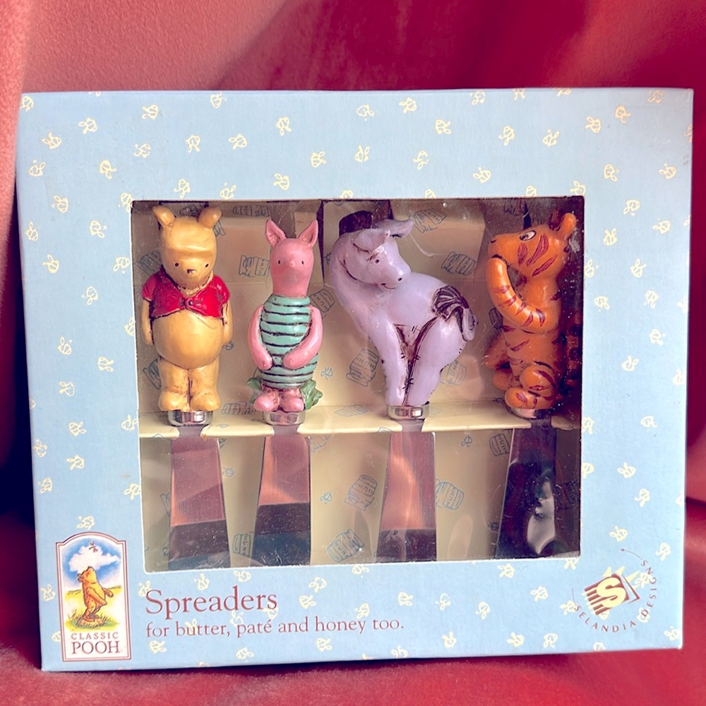Disney Classic Pooh Eeyore Tigger Piglet Collectible Spreaders *NEW*